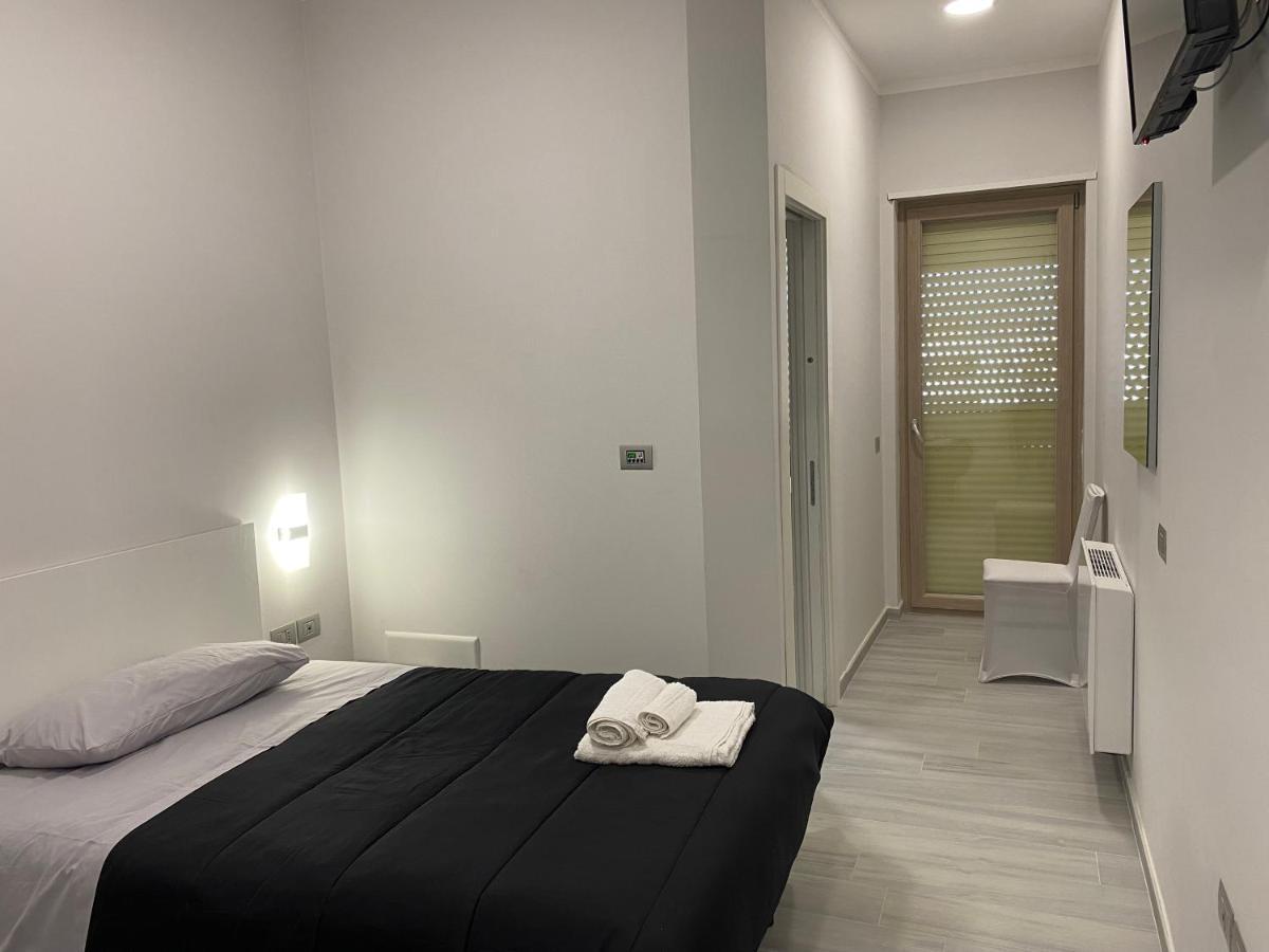 Prestige Hotel Trevico Luaran gambar
